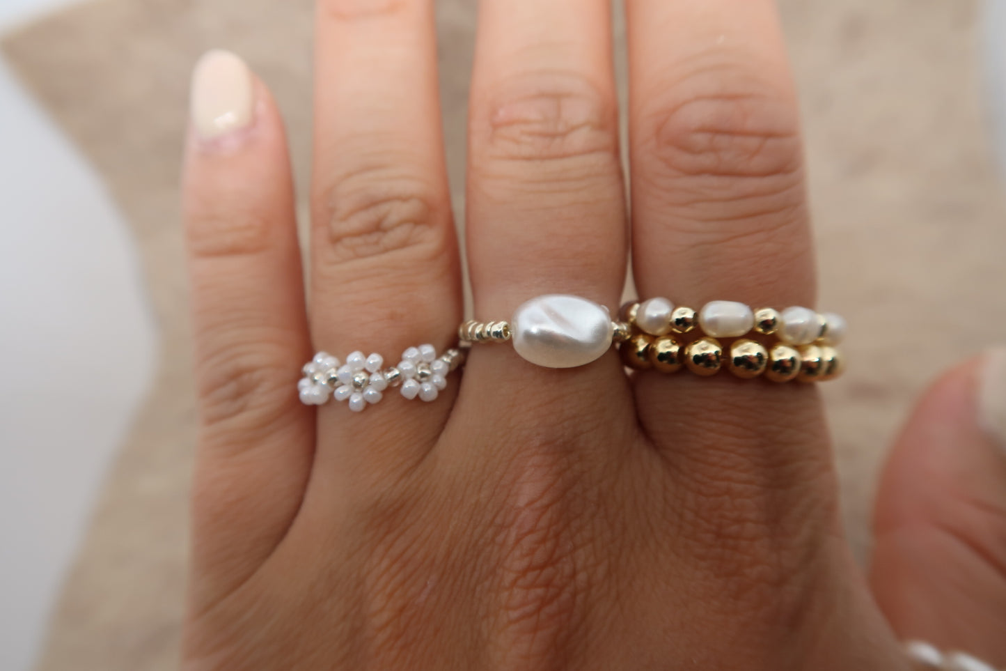 the dainty daisy ring