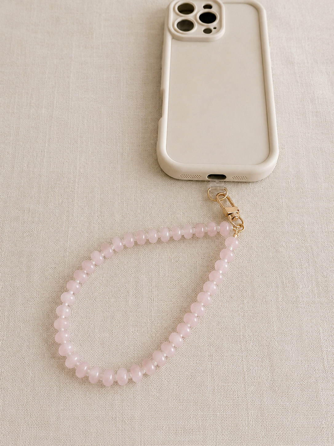 beaded phone charm (pink sugar)