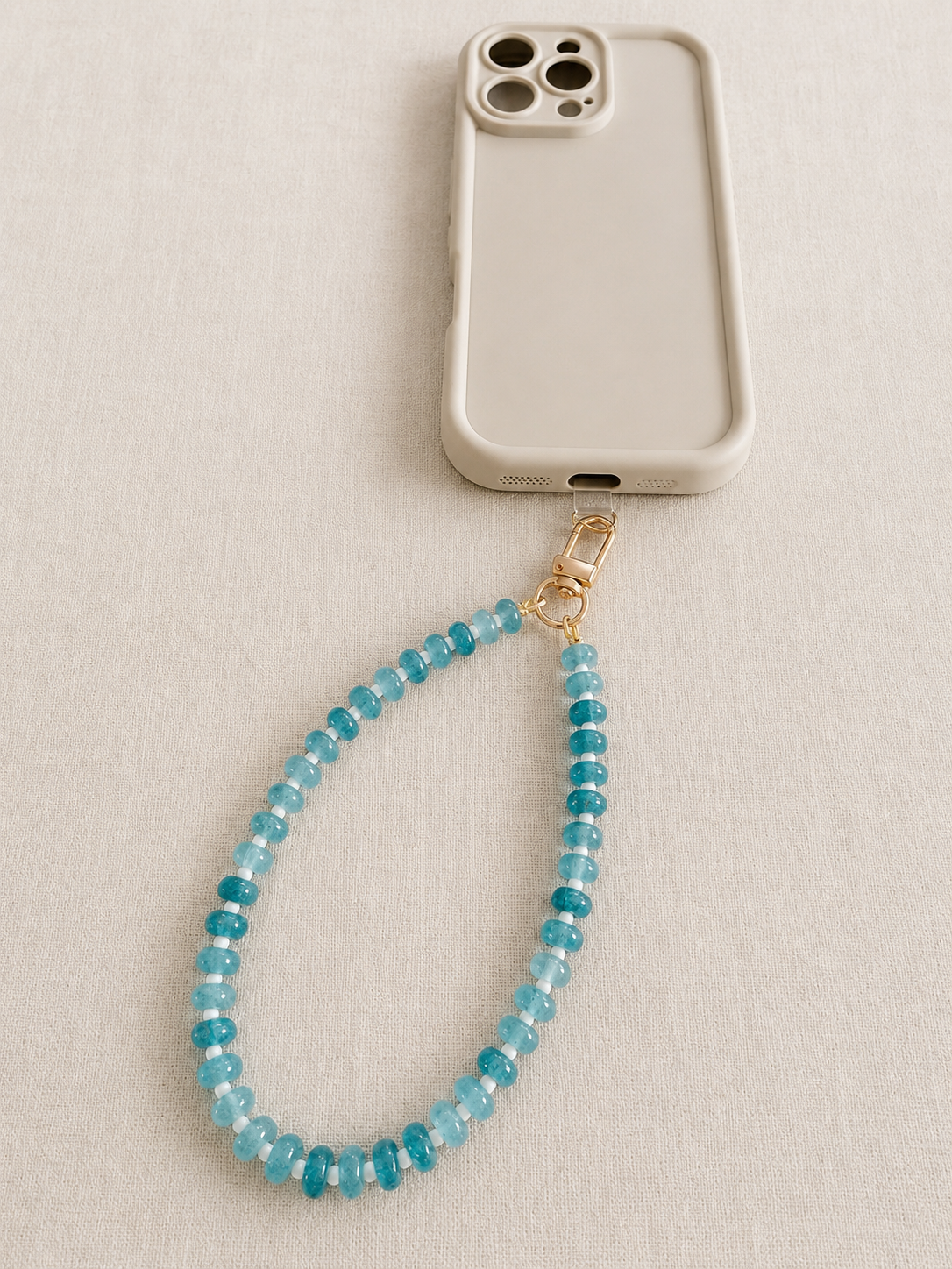 beaded phone charm (blue raspberry)