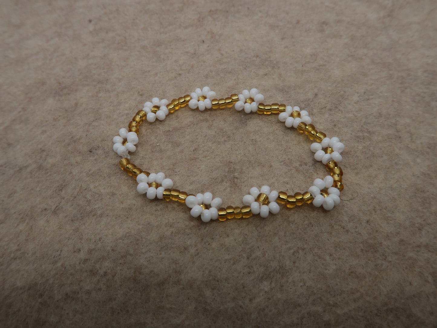 the golden daisy bracelet
