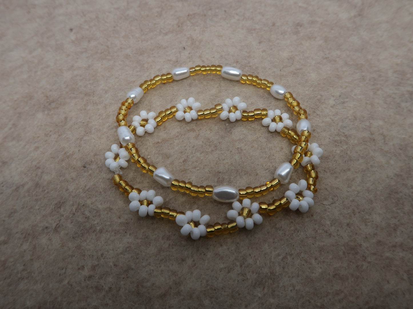 the golden daisy bracelet