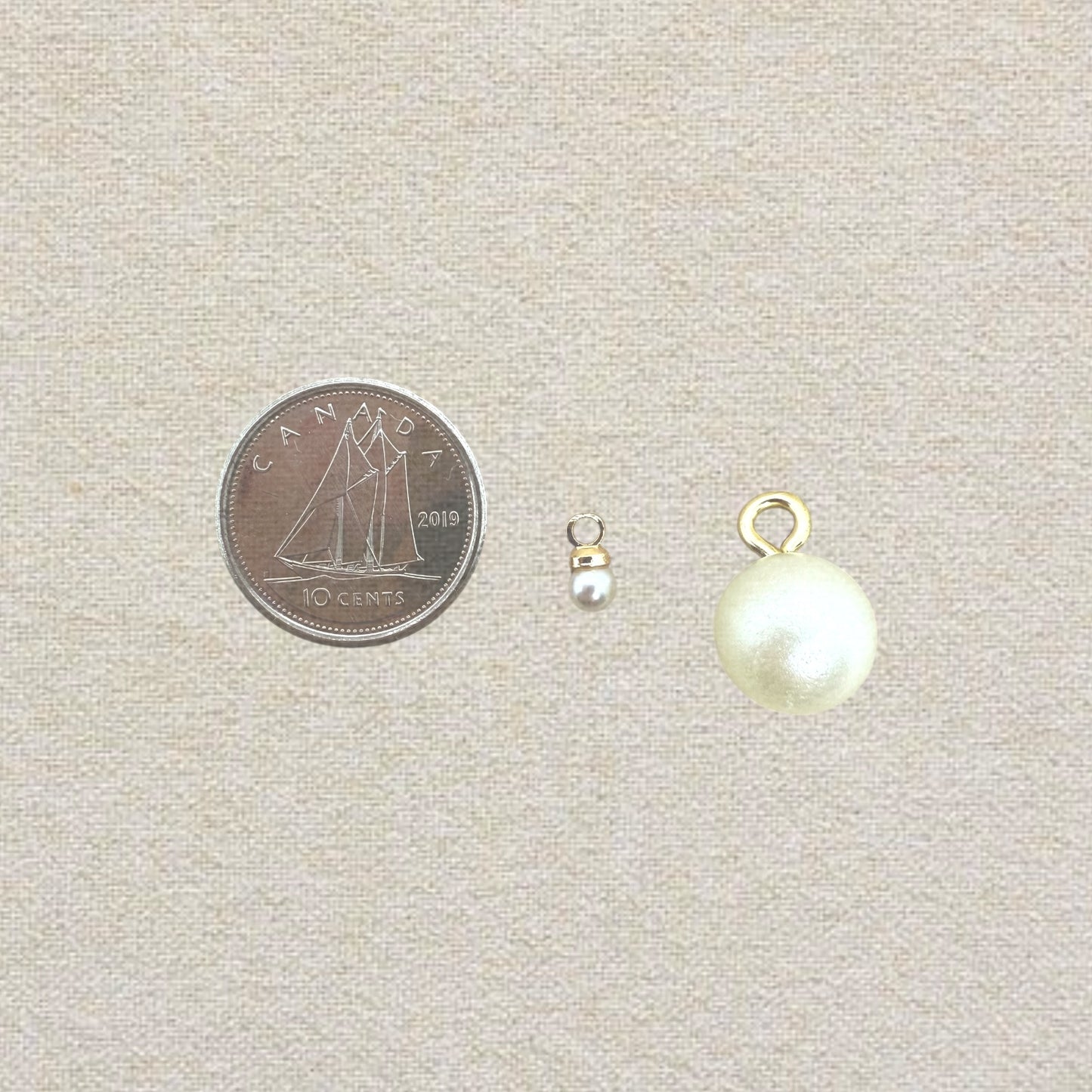 gold pearl charm (small)