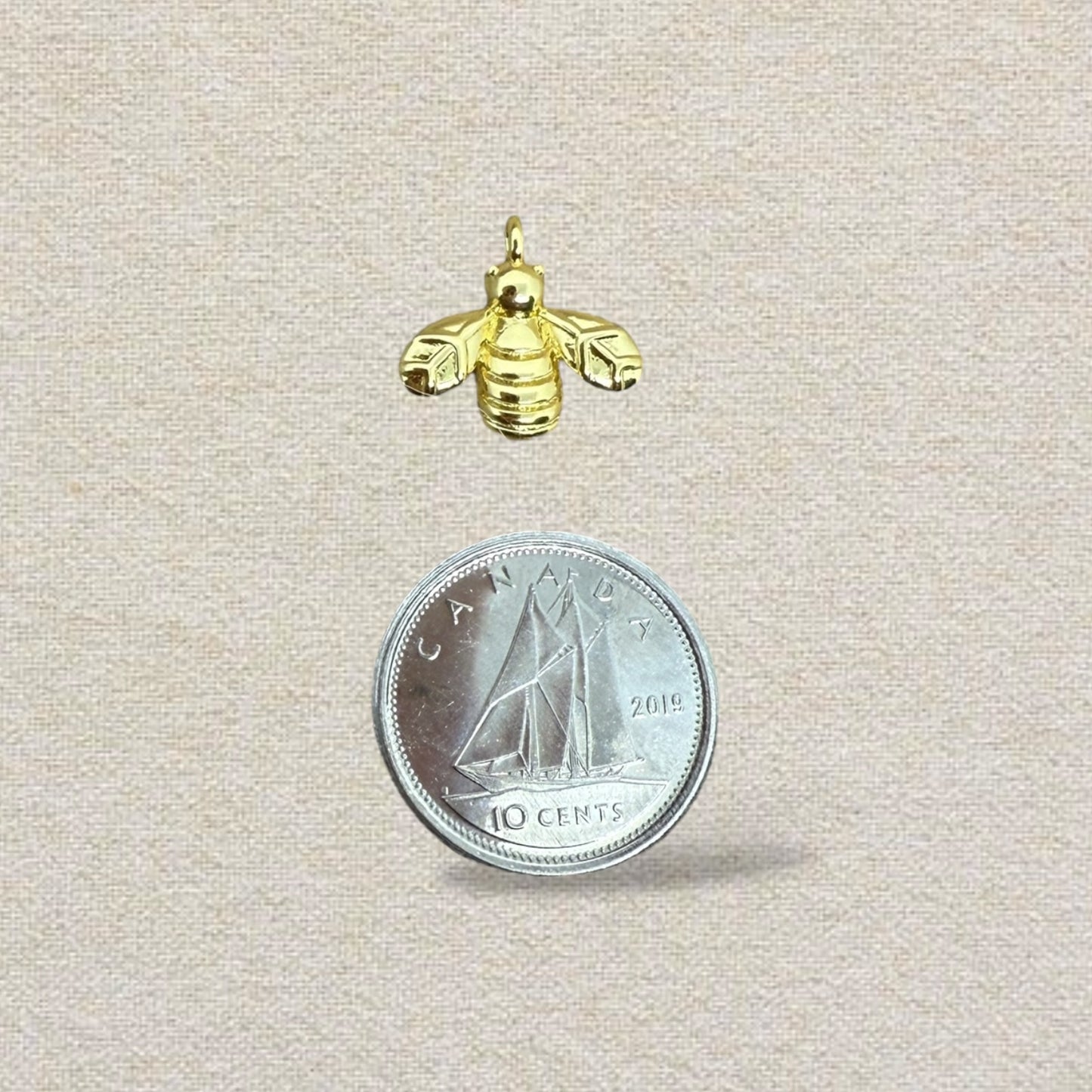 gold bee charm
