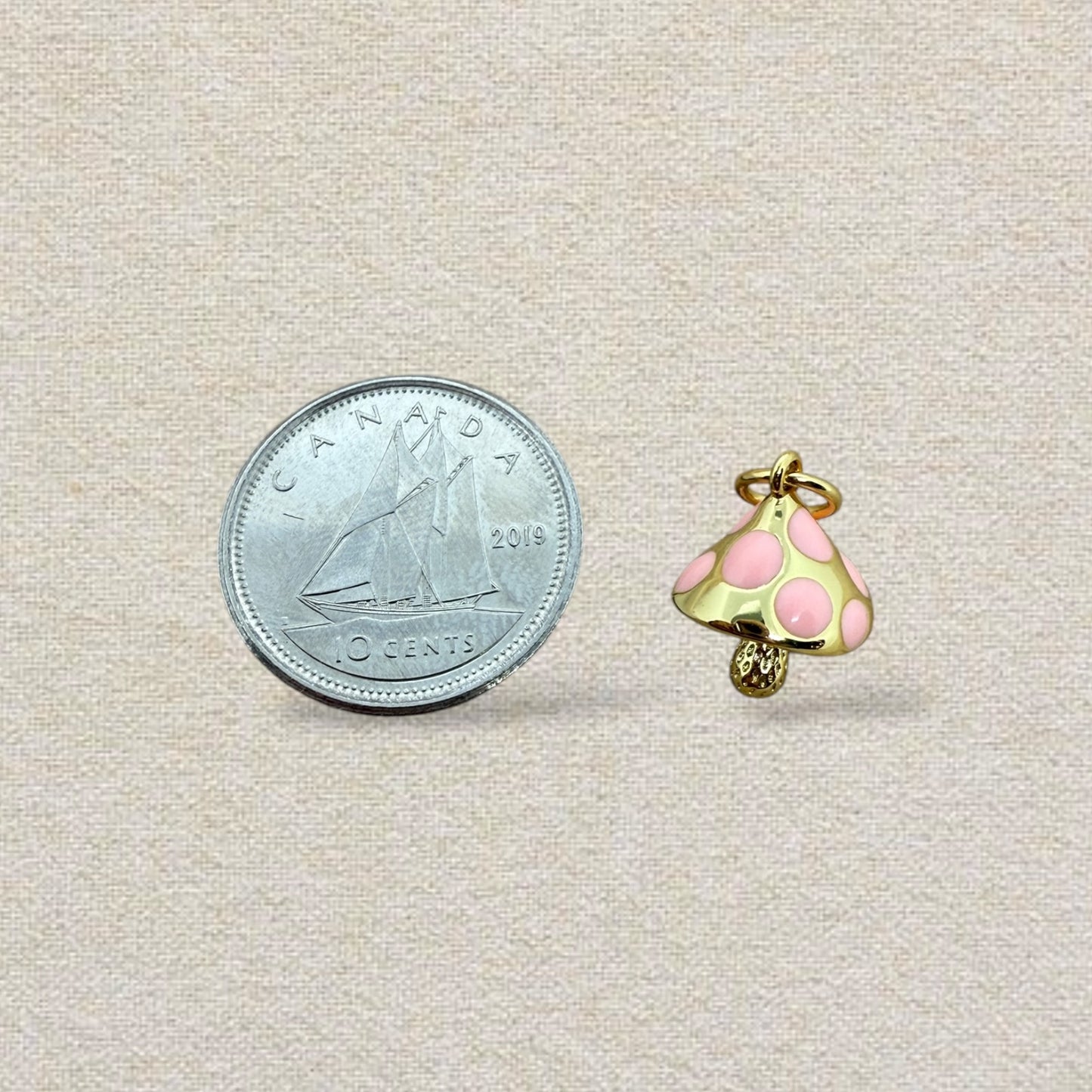 pink and gold mushroom charm (1)