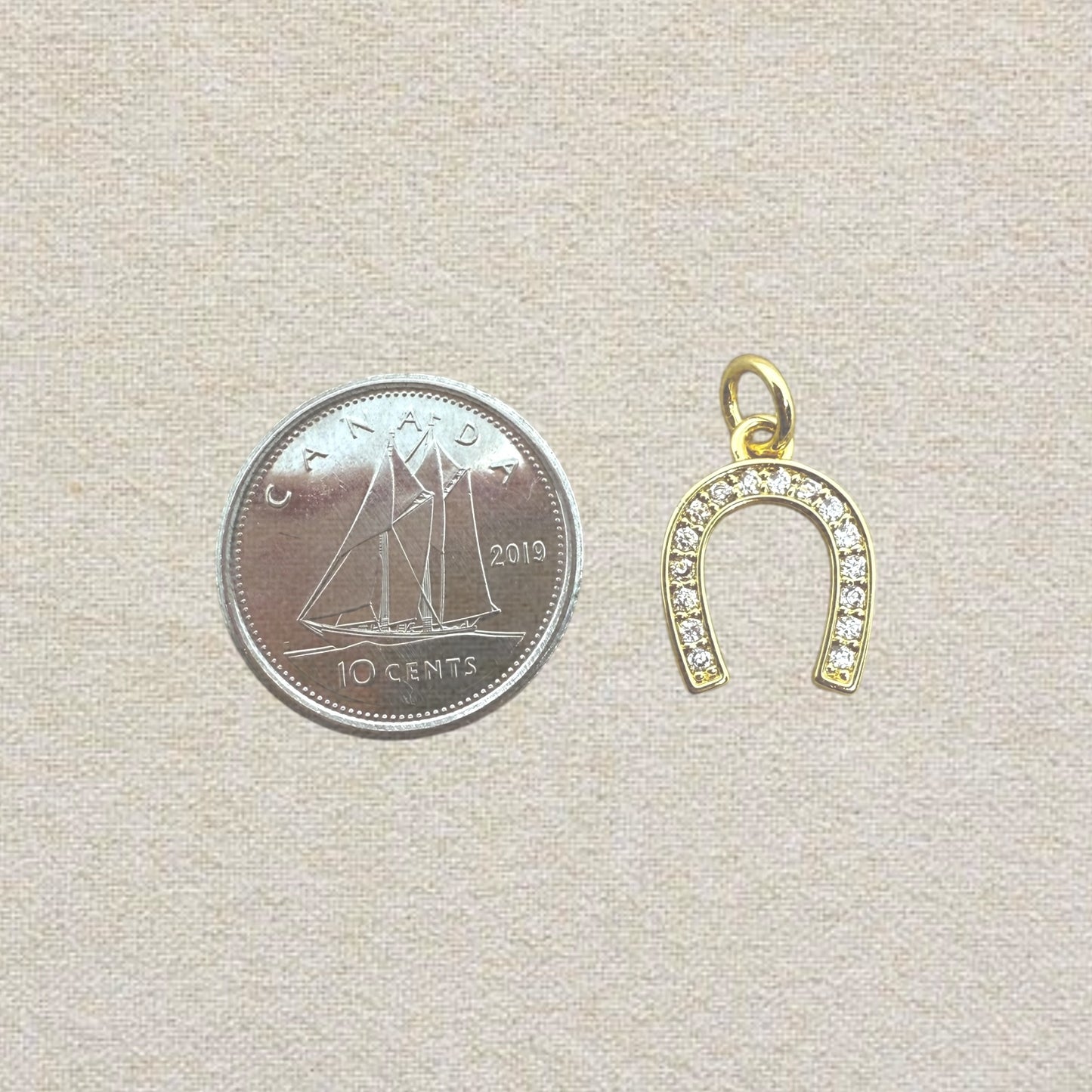 Gold horseshoe rhinestone charm