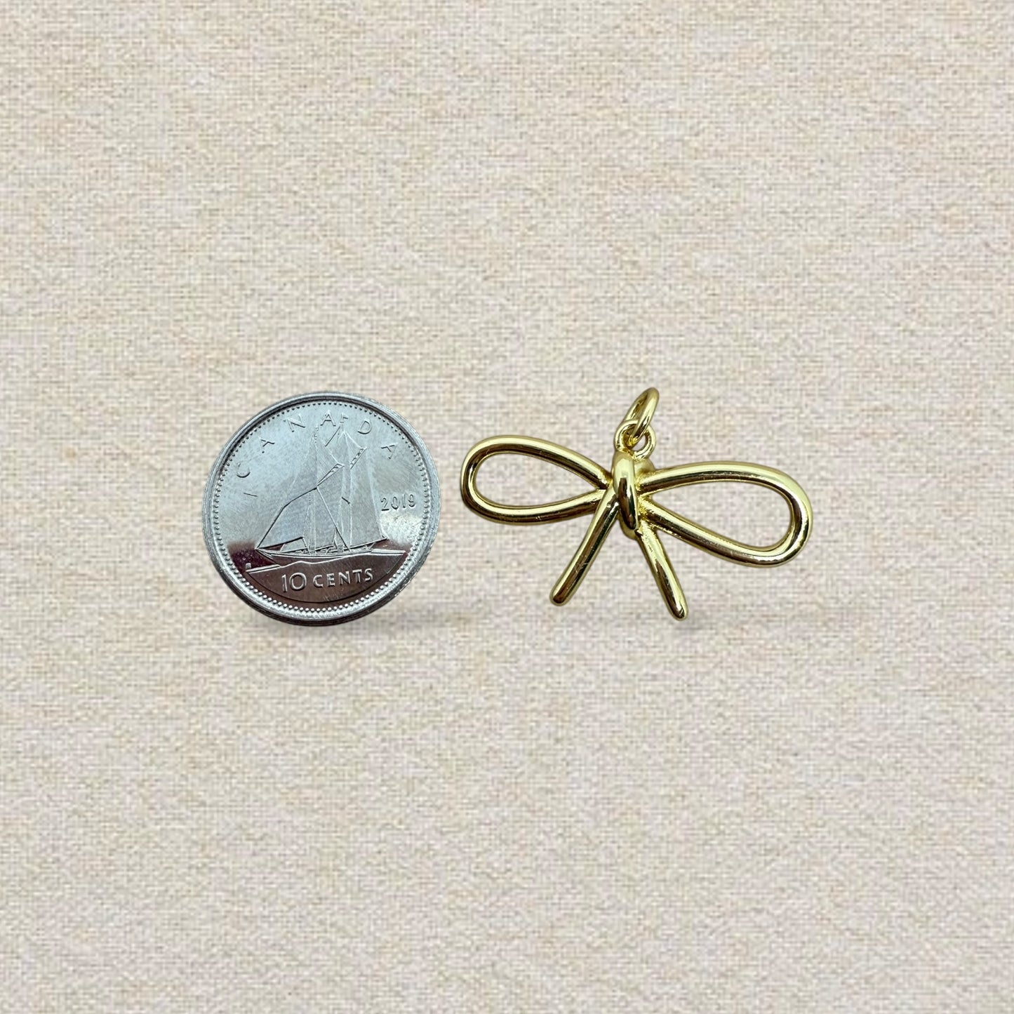 gold bow charm (2)