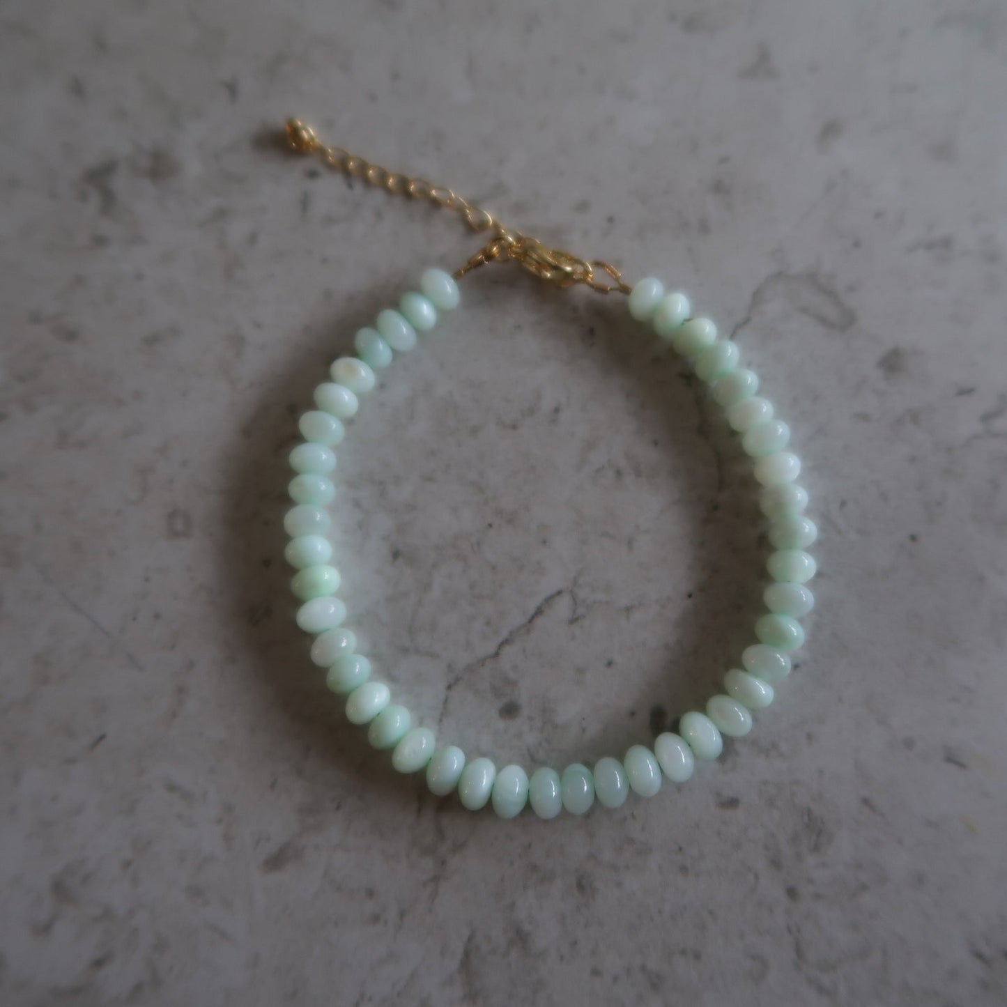 poolside beaded bracelet (seafoam)