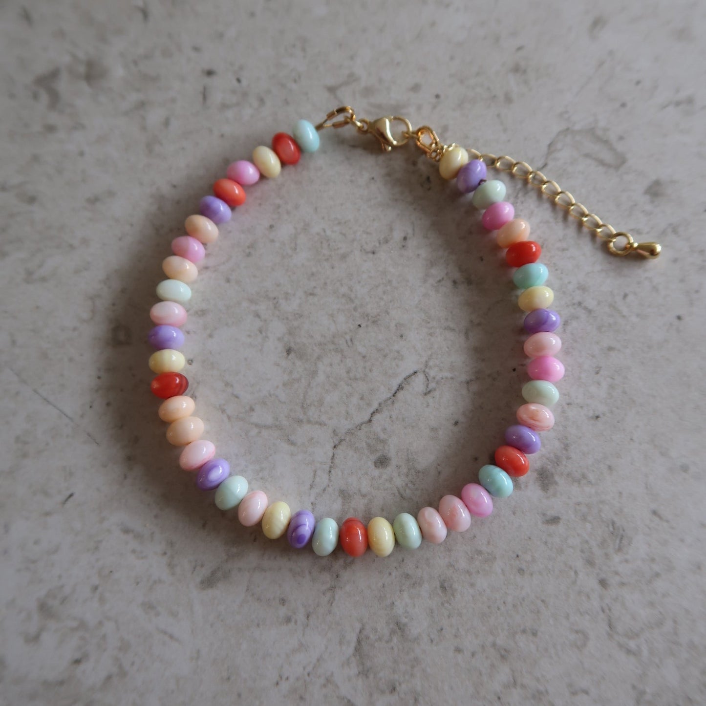 poolside beaded bracelet (rainbow sherbert)