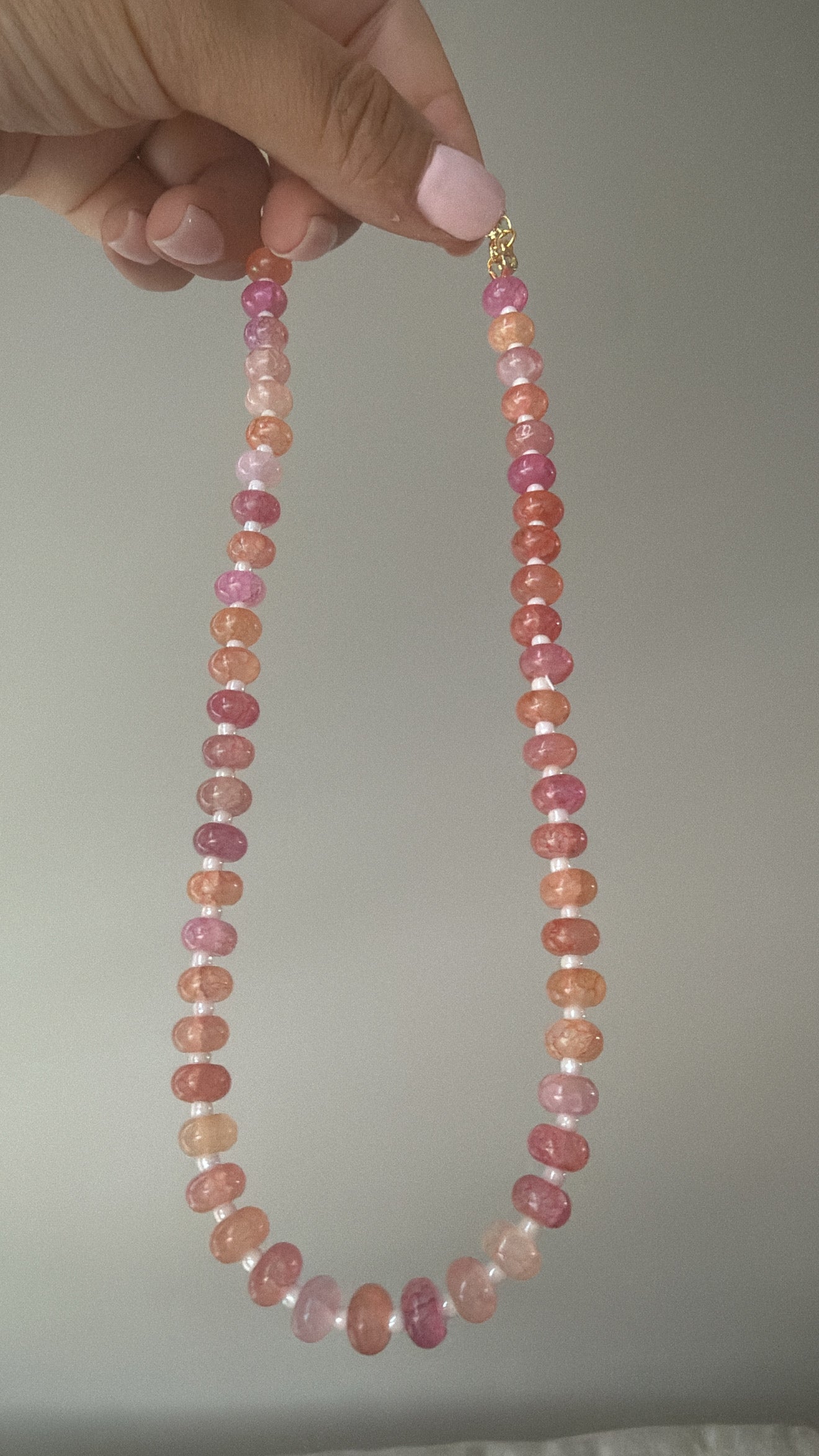 beaded necklace (assorted colors)