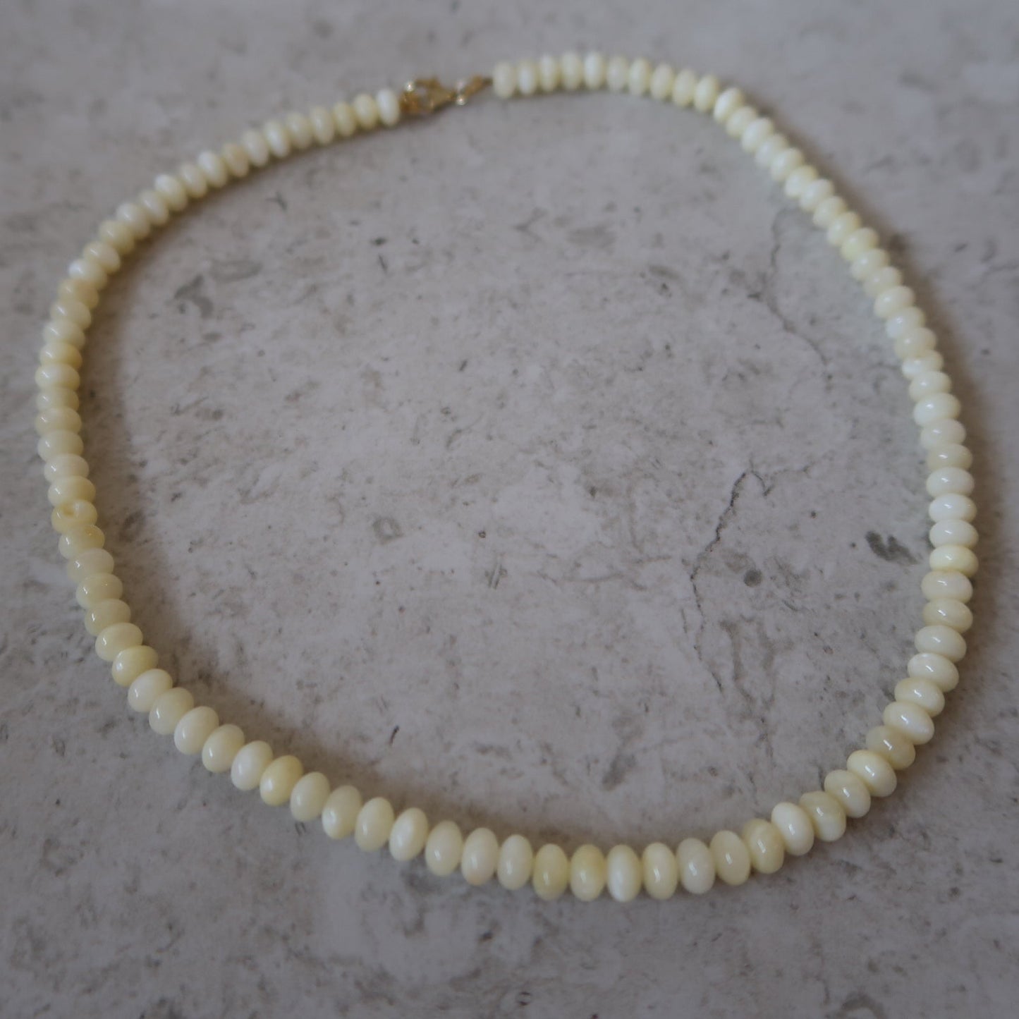 poolside beaded necklace (sun shine) PRE ORDER