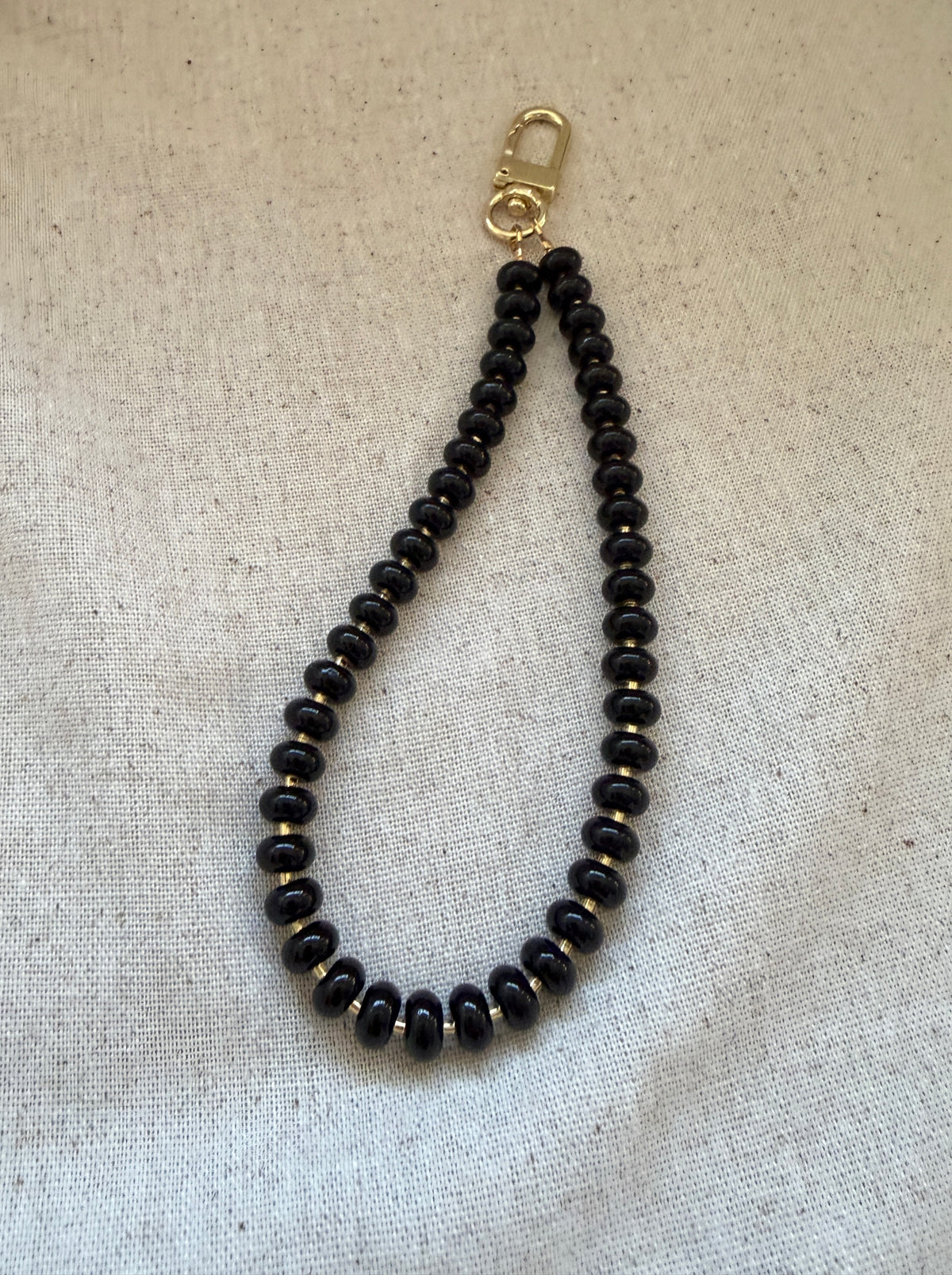 beaded phone charm (black coffee)
