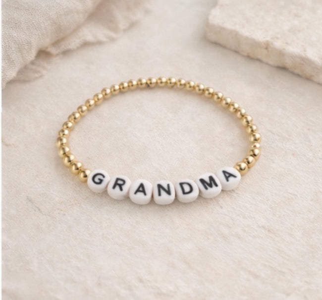 the grandma bracelet in gold (white & black)