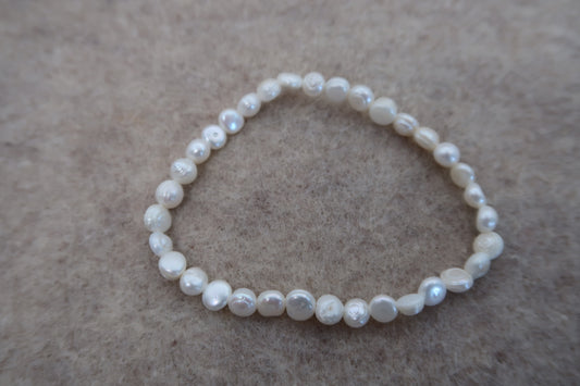 the beach pearl bracelet