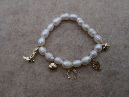 the coastal cowgirl pearl bracelet