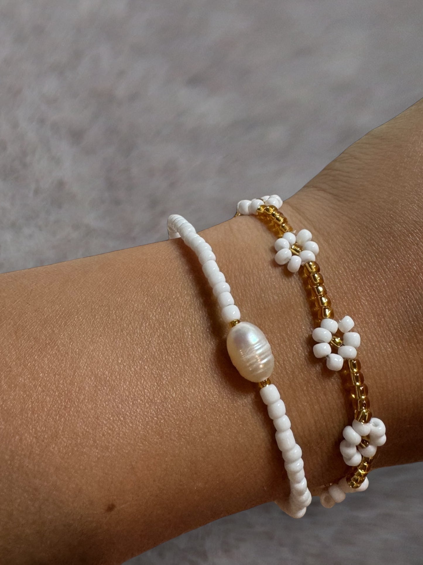 the golden pearl bracelet